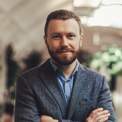 Юрий Иванов