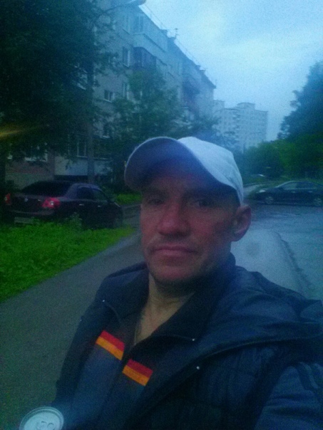 Рецидивист ради семьи зарезал сотрудницу магазина. История пришла к нам из Перми. 27 июля ранее судимый местный житель Денис Сухоедов пришел в магазин с целью ограбления и взял в заложники